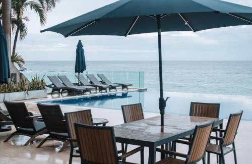 South Shore Hotel Area Apartment | Beachfront Condo in Exclusive Zone