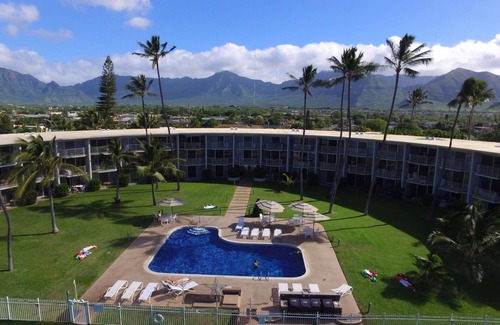 Maili Condo | Beachfront Condo