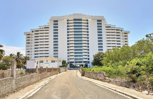 Juan Dolio - El Pueblo Apartment | Beachfront Condos Las Olas Sleeps 6