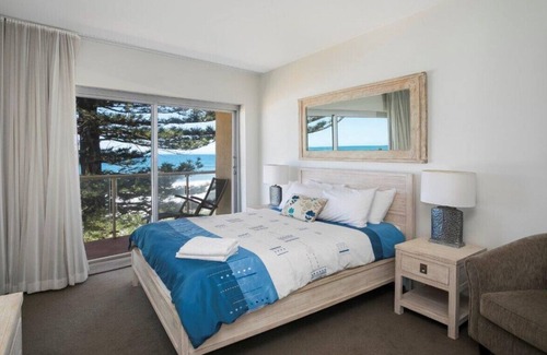 Narrabeen Apartment | Beachfront Dream - Beachfront