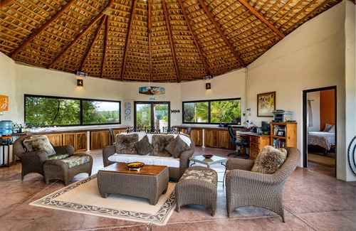 La Ventana Villa | Beachfront Family Villa - La Ventana's best beach- kiteboard, paddle board, fish