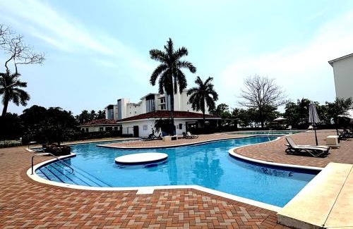Bejuco Apartment | Beachfront Getaway, AC, Pools and Sunset Views
