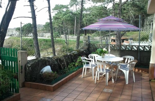 Bueu House | Beachfront house, very special location.