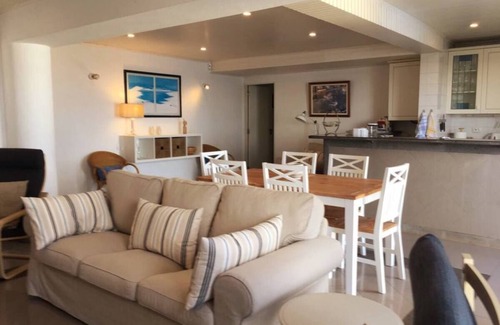 Santa Cruz Villa | Beachfront house with pool