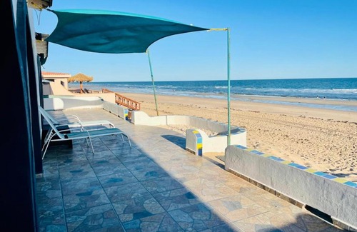 Las Conchas House | Beachfront Jasibe house
