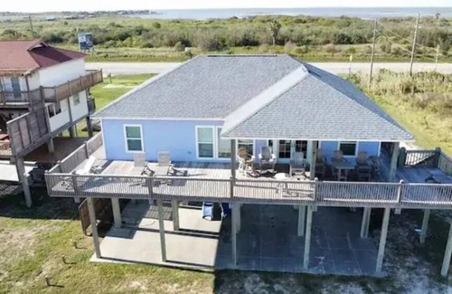 Port Bolivar House | Beachfront Living! Multi-Generation Beach Home with 360 Water Views