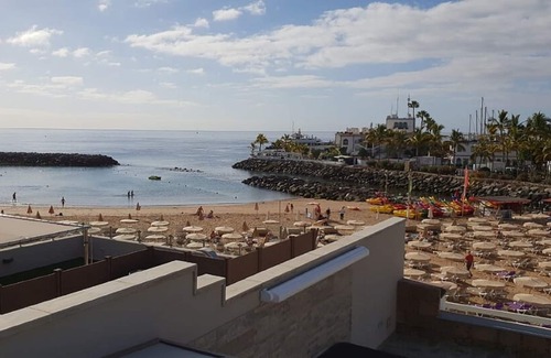 Playa de Mogan Apartment | Beachfront Loft in Puerto de Mogan by El Sirocco