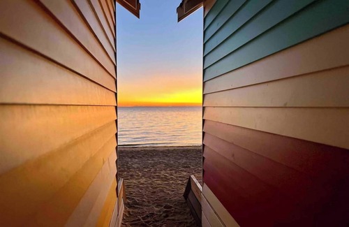 Brighton House | Beachfront Luxe 250m to Famous Beach Boxes