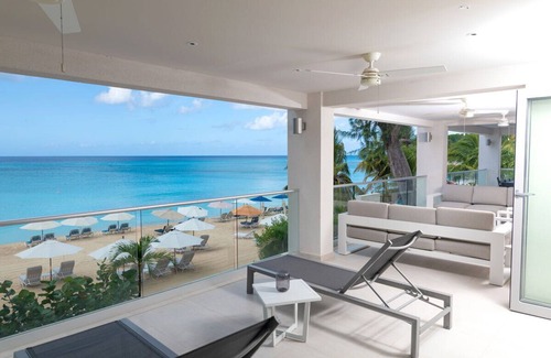 Old Trees Bay Apartment | Beachfront Luxury - The One at St. James (4 bed)