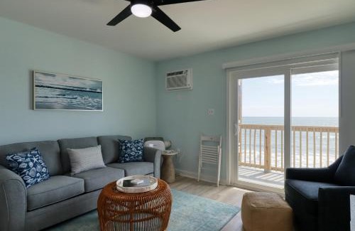 Sneads Ferry Apartment | Beachfront, Newly Renovated at Aqua Vista