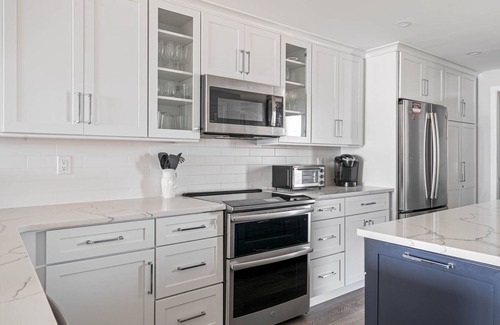 Bethany Beach Condo | Beachfront, Newly Renovated Edgewater Building Condo