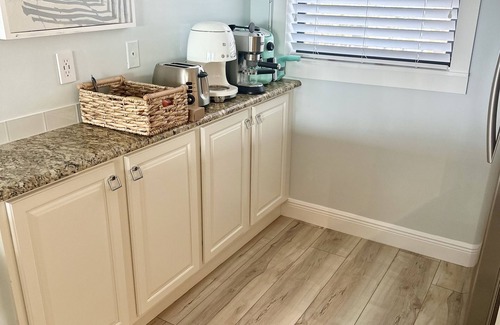 Hutchinson Island South Condo | BEACHFRONT, OCEANFRONT condo ON PRIVATE BEACH