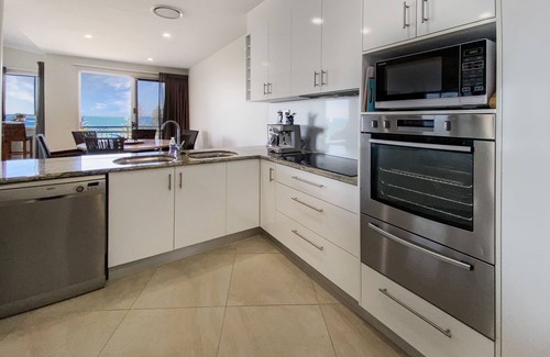 Sunshine Coast Apartment | Beachfront Penthouse with Stunning Views