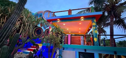 Santa Maria Tonameca Hotel | Beachfront Paradise Boutique Hotel - Alebrijes Jacuzzi Suits