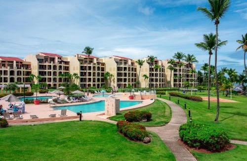 Candelero Abajo Apartment | Beachfront Paradise 2br Crescent Beach Seaside