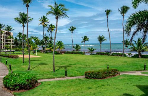 Candelero Abajo Apartment | Beachfront Paradise 2br Crescent Beach Seaside