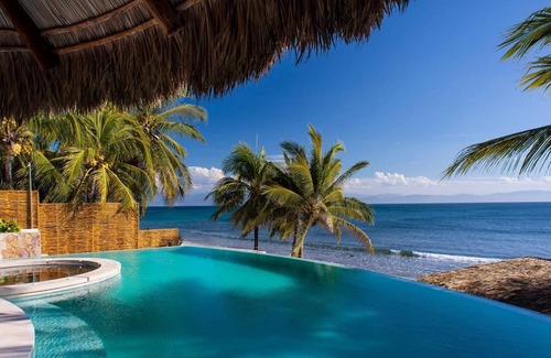 Punta de Mita Villa | Beachfront Property next to a World-Class surf break