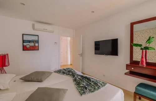 Oura Hotel | Beachfront Retreat! 1BR Apartments Next to Praia da Oura, Parking | 4 Units
