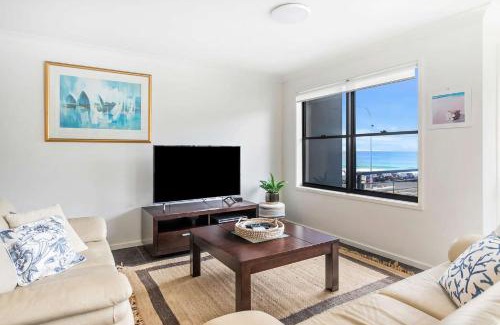 Mollymook Apartment | Beachfront Six