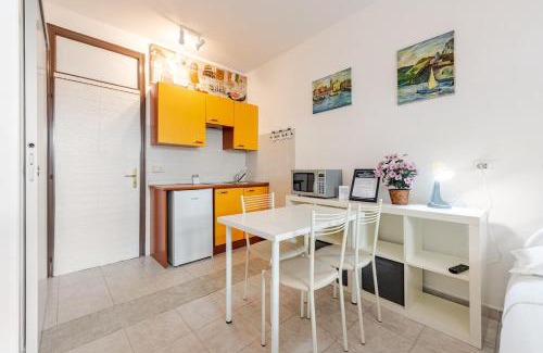 Chioggia Apartment | Beachfront Studio Free Parking-Pool 50m from Sea