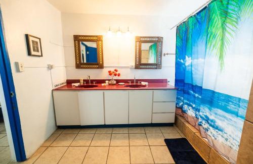 Esperanza Apartment | Beachfront Suite 6 Karaya