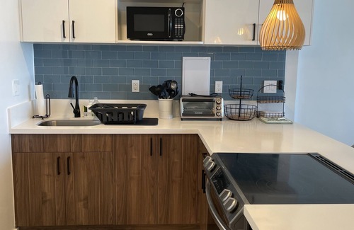 Haleiwa Condo | Beachfront top-floor unit on Oahu's north shore!