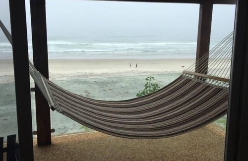 La Fonda House | Beachfront Vacation Rental