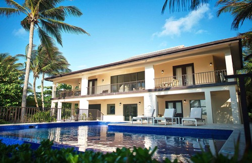 San Pedro House | Beachfront Villa with Long Private Pier and Pool!