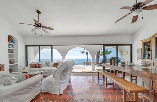 Pescadero House | Beachfront Villa + Casitas w/ pool - perfect for Reunions, Weddings & Retreats!