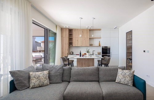 Sevid Villa | Beachfront Villa Sea Colors with Pool