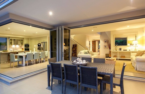 Yaroomba House | Beachhaven - walk to beach