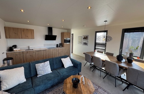 Enkhuizen House | BeachHouse sun deck with sea view in Enkhuizen for the whole family