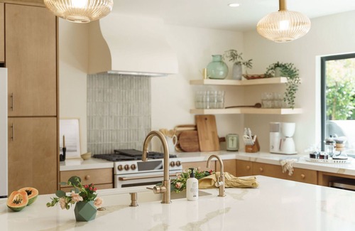 Pierpont Bay House | Beachmont Luxurious Beach Escape-Stylish 5BR Haven