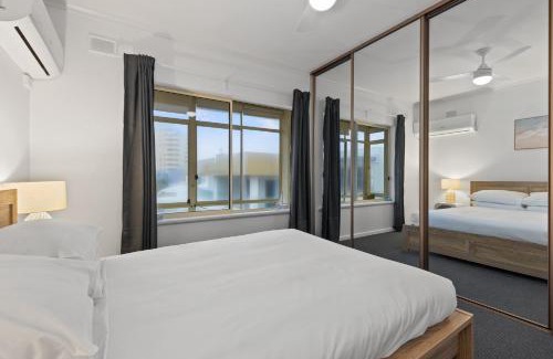 Glenelg North Apartment | Beachside 2-Bed Apartment with Balcony Views