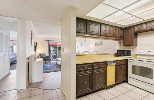 Crescent Beach Apartment | Beachside 2br/2ba Condo w/Pool, Balcony & Boat Parking in St. Augustine