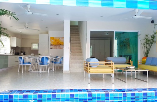 Bang Po Apartment | Beachside 3-bedroom Townhouse w Private Pool at 70 Meters From Beach
