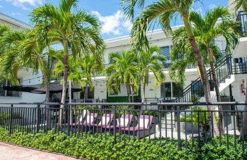 North Beach Hotel | Beachside All Suites Hotel