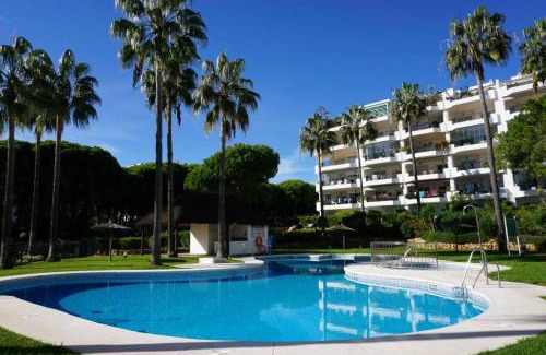 Sitio de Calahonda Apartment | Beachside apartment Mi Capricho Portal 7