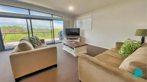 Caves Beach Apartment | Beachside Beauty