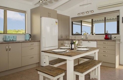 Rings Beach Cottage | Beachside Beauty - Kuaotunu Holiday Home