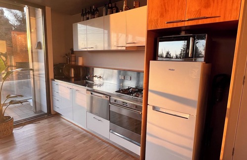 Elwood Apartment | Beachside Bliss