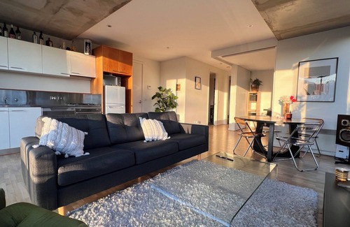 Elwood Apartment | Beachside Bliss