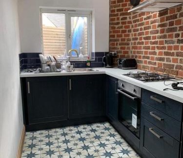 St Leonards-On-Sea House | Beachside Bliss!