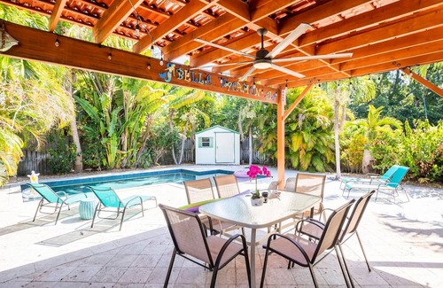 Dania Beach Villa | Beachside Bliss Lush Private Pool, BBQ, King Bed