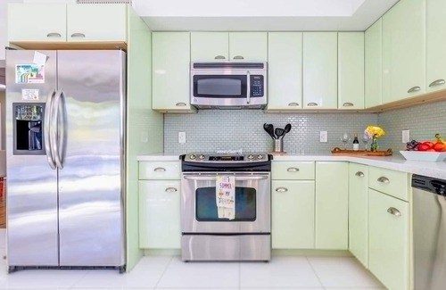 Dania Beach Villa | Beachside Bliss Lush Private Pool BBQ King Bed