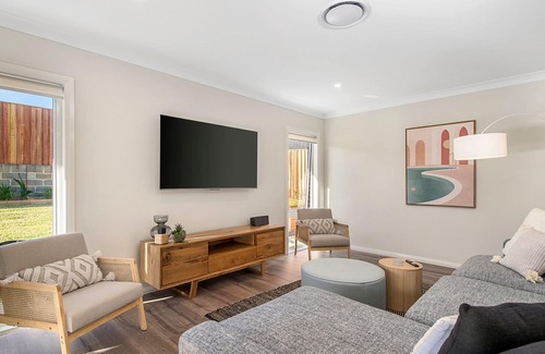 Lake Cathie House | Beachside Bliss - Luxurious coastal living at its finest