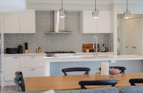 Lake Cathie House | Beachside Bliss - Luxurious coastal living at its finest