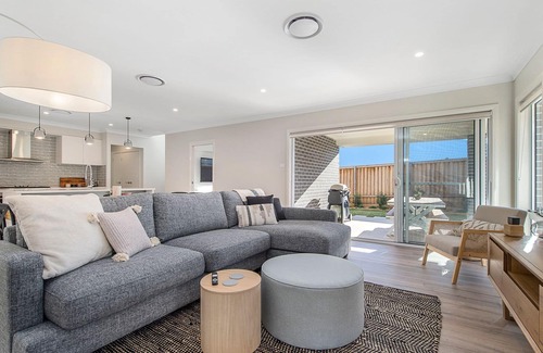 Lake Cathie House | Beachside Bliss - Luxurious coastal living at its finest