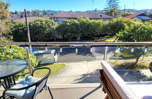 Maroubra Apartment | Beachside Bliss! Maroubra Beach Prime Location