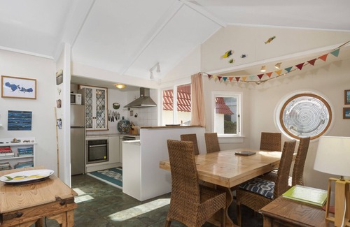 Waiwera House | Beachside Bliss – Waiwera Beachfront Holiday Home